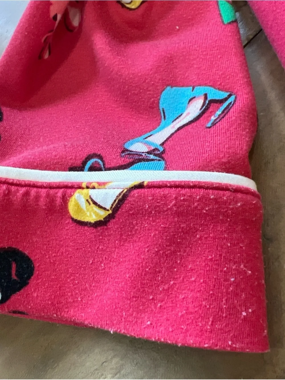 Kate Spade Women's 2 Piece Pajama Pants Set Size Small Red/Pink Multi Print Shoe